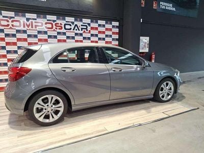 Usado Mercedes A200 Style 136 CV (100 kW) 2016 Gris Utilitario