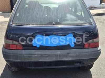 Usado Citroën Saxo Seduction 75 CV (55 kW) 1999 Azul Utilitario