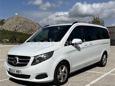 Mercedes V220