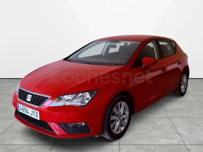 Usado Seat Leon Style 115 CV (84 kW) 2017 Rojo Berlina