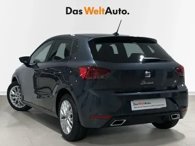 Usado Seat Ibiza FR 115 CV (84 kW) 2025 Gris Utilitario
