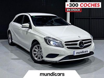 Usado Mercedes A180 Style 122 CV (89 kW) 2013 Blanco Berlina