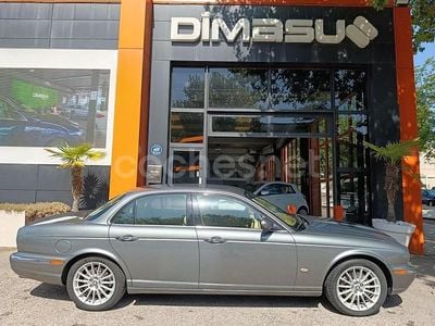 Gris / plata Usado 2006 Jaguar XJ6 Executive Berlina | 7990 €