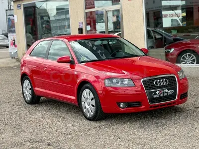 Begagnad Audi A3 Attraction 105 HK (77 kW) 2008 Röd Halvkombi