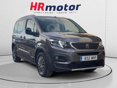 Usado Peugeot Rifter Allure 131 CV (96 kW) 2023 Gris Monovolumen