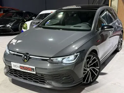 Usado VW Golf VIII GTI 301 CV (221 kW) 2024 Gris Utilitario