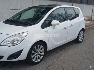 Blanco Usado 2012 Opel Meriva Cosmo Monovolumen | 3200 € (Precio justo)