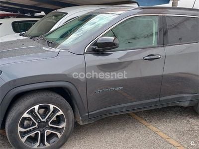Gris / plata Usado 2022 Jeep Compass Limited SUV | 21.500 € (Precio justo)
