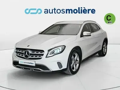 Käytetty Mercedes GLA200 136 HP (100 kW) 2017 Valkoinen Katumaasturi