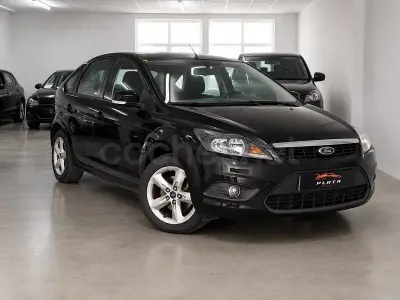 Usado Ford Focus Trend 100 CV (73 kW) 2009 Negro Berlina