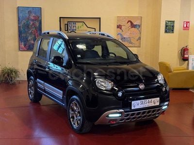 Usado Fiat Panda 4x4 85 CV (62 kW) 2018 Negro Utilitario