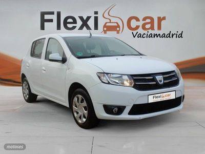 Usado Dacia Sandero Lauréate 75 CV (55 kW) 2014 Otros Utilitario
