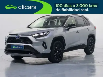 Usado Toyota RAV4 Hybrid Style 218 CV (160 kW) 2022 Plateado SUV
