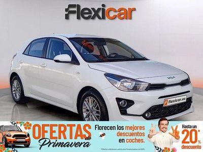 Usado Kia Rio 84 CV (61 kW) 2023 Blanco Berlina