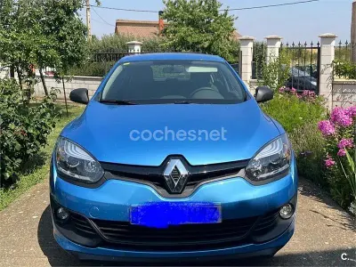 Usado Renault Mégane III LIMITED 95 CV (69 kW) 2014 Azul Berlina