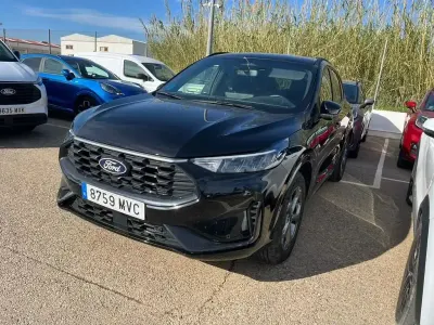 Usado Ford Kuga ST-Line 243 CV (178 kW) 2024 Negro SUV
