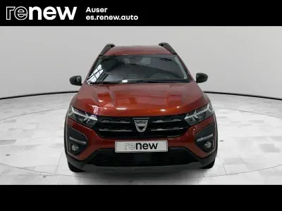 Usado Dacia Jogger Extreme 100 CV (73 kW) 2022 Marrón Monovolumen