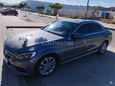 Używany Mercedes C200