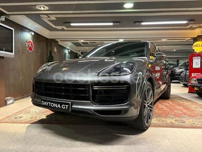 Usado Porsche Cayenne Turbo 550 CV (404 kW) 2019 Gris / plata SUV