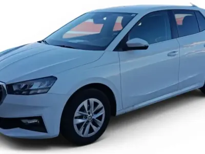 Usado Skoda Fabia Selection 80 CV (58 kW) 2024 Blanco Utilitario