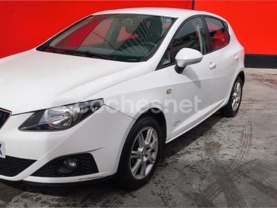 Usado Seat Ibiza Reference 90 CV (66 kW) 2012 Blanco Berlina