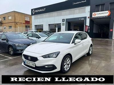 Usado Seat Leon Style 116 CV (85 kW) 2021 Blanco Utilitario