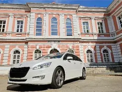 Usado Peugeot 508 SW GTi 204 CV (150 kW) 2011 Blanco Familiar