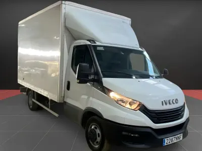 Usado Iveco Daily 160 CV (117 kW) 2022 Blanco