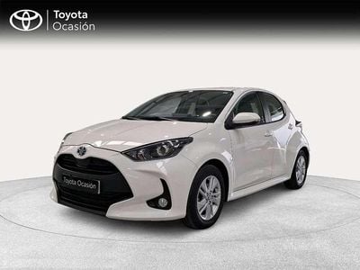 Blanco Usado 2022 Toyota Yaris Hybrid Business Edition Utilitario | 16.900 € (Precio justo)
