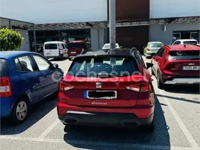 Usado Seat Arona Style 110 CV (80 kW) 2022 Rojo SUV