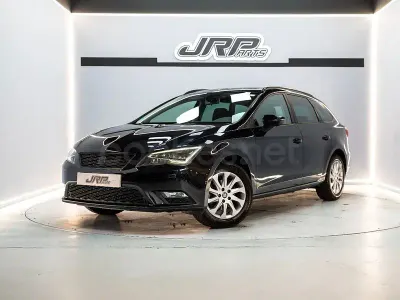 Usado Seat Leon Style 110 CV (80 kW) 2014 Negro Familiar