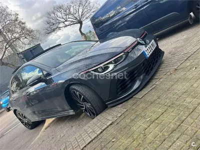 Usado VW Golf VIII GTI Clubsport 301 CV (221 kW) 2023 Gris / plata Berlina