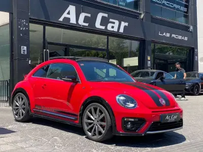 Usado VW Beetle R-line 220 CV (161 kW) 2017 Rojo Utilitario