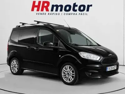 Usado Ford Tourneo Titanium 100 CV (73 kW) 2017
