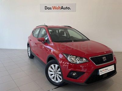 Usado Seat Arona Ecomotive 95 CV (69 kW) 2018 Rojo SUV
