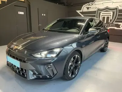 Usado Cupra Leon 150 CV (110 kW) 2025 Gris Utilitario