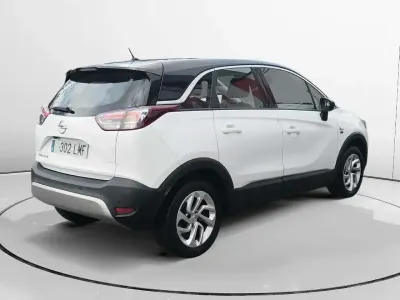 Usado Opel Crossland 110 CV (80 kW) 2021 Blanco SUV
