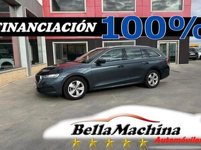 Usado Skoda Octavia Ambition 150 CV (110 kW) 2022 Gris Familiar