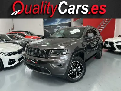 Usado Jeep Grand Cherokee Trailhawk 250 CV (183 kW) 2018 Gris SUV