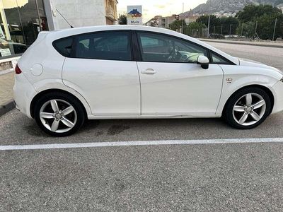 Usado Seat Leon 140 CV (102 kW) 2008 Blanco Utilitario