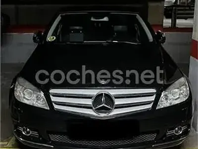 Usado Mercedes C220 Avantgarde 170 CV (125 kW) 2009 Negro Berlina