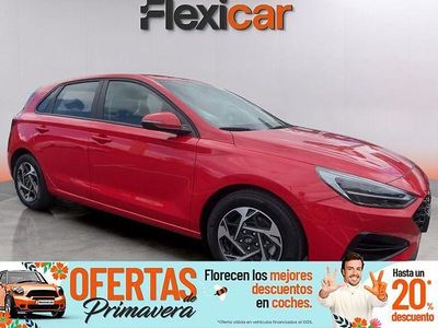 Usado Hyundai i30 120 CV (88 kW) 2024 Rojo Berlina
