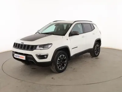 Usado Jeep Compass Trailhawk 241 CV (177 kW) 2020 Blanco SUV