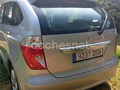 Honda FR-V