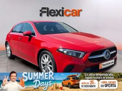 Usado Mercedes A180 109 CV (80 kW) 2019 Rojo Utilitario