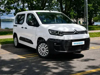 Usado Citroën Berlingo Feel 102 HP (75 kW) 2023 Branco Monovolume