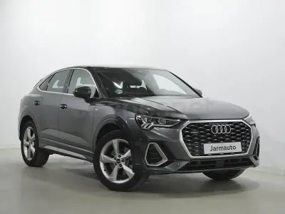 Usado Audi Q3 Sportback S-Line 190 CV (139 kW) 2022 Gris / plata SUV