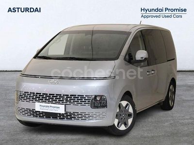 Usado Hyundai Staria 177 CV (130 kW) 2024 Gris / plata Monovolumen