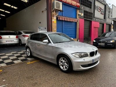 Usado BMW 120 177 CV (130 kW) 2007 Gris / plata Utilitario