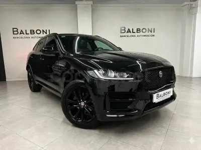 Usado Jaguar E-Pace R-Dynamic 240 CV (176 kW) 2018 Negro SUV